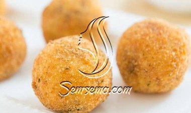 طريقة عمل كرات البطاطس المقلية بالبيض