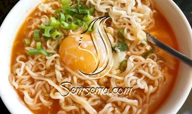 طريقة عمل الرامن الكوري بالبيض