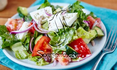 طريقة عمل سلطة الخضار بالجبن