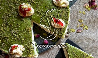 طريقة عمل مفروكة الفستق بالكنافة