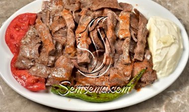 طريقة عمل الاسكندر التركي باللحم