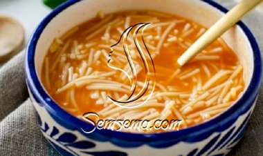 طريقة عمل شوربة الشعيرية بالصوص الأحمر