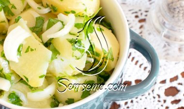 طريقة عمل سلطة البطاطس المسلوقه بالبقدونس