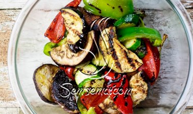 طريقة عمل سلطة الخضار المشوية