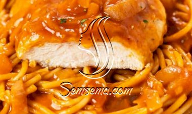 طريقة عمل مكرونة الدجاج والصوص الأحمر