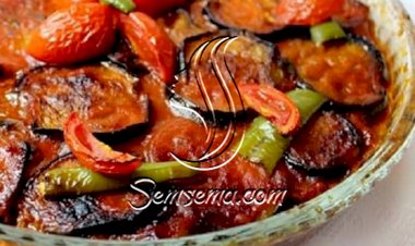 طريقة عمل مسقعة باذنجان بدون لحم