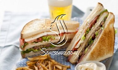 الكلوب ساندوتش بالخضر