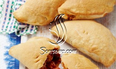 فطاير التونة والطماطم