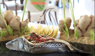 سمك اللقّز المشوي مع الصلصة البيروتية