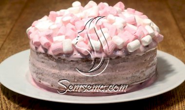 كيك مارشميلو شهي لعيد الأم