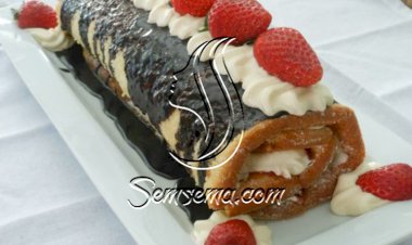 سويسرول الفانيلا الشهي