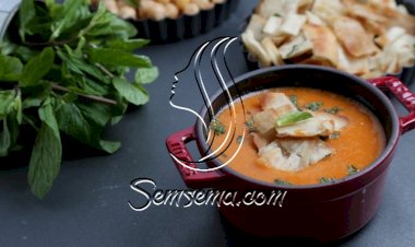 شوربة الطماطم مع الحمّص والنعناع لرجيم صحي