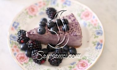 تشيز كيك بنكهة التوت اللذيذ