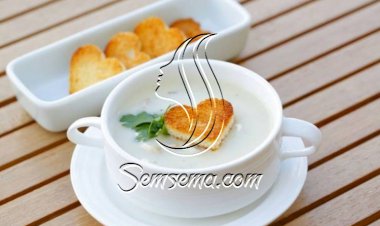 شوربة اﻟﻔﻄﺮ ﺑﺎﻟﻜﺮﻳمة ليوم الحب