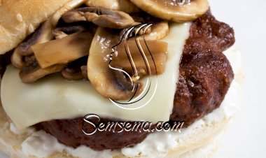 برجر العجل مع الفطر