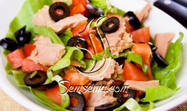 سلطة الخس والتونة