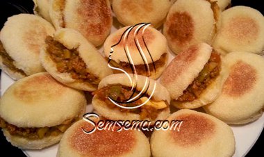 خبز البطبوط المغربي محشو بدجاج المتبل