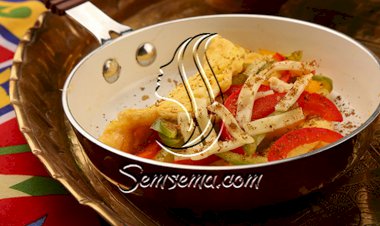 أومليت بالفلفل والجبن