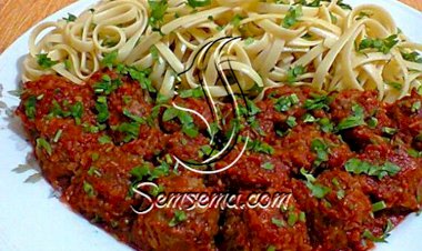 كرات اللحم بالمشروم وصلصة الطماطم.. لوجبة شهية