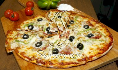 بيتزا الببروني على الطريقة اللبنانية