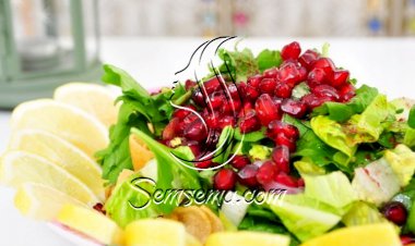 الفتّوش بالرمان