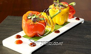 الفليفلة المحشوة بالخضراوات والجبن