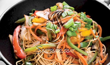 النودلز بالخضراوات .. من شرق آسيا