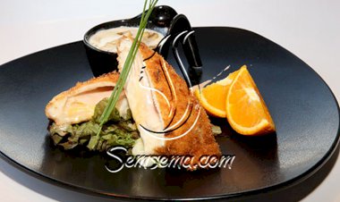 الدجاج البانيه بالجبن .. لوجبة شهية