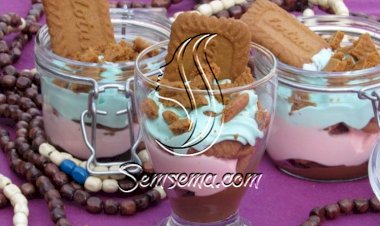 حلى الكريمة والبسكويت المقرمش