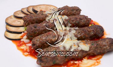 الكفتة بصلصة البندورة .. لسفرة مميزة