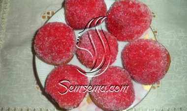 حلوى الكريم كراميل والفراولة