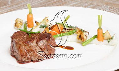 لحم البقر والخضراوات بصلصة الفطر