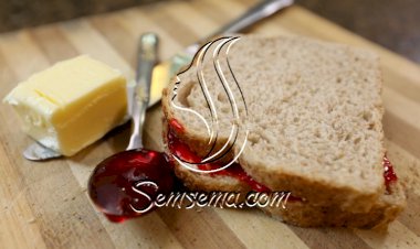 ساندويش الزبدة والمربى / ساندويش زبدة الفستق مع الموز بالفيديو