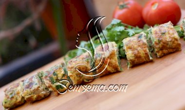 أومليت رول البيض بالخضار بالفيديو