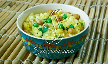 الأرز بالفول السوداني