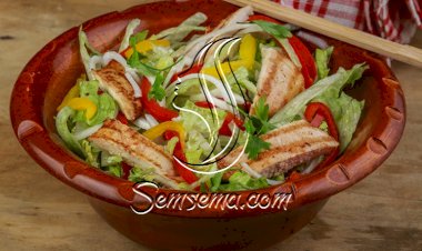 سلطة الدجاج الآسيوية لرجيم صحي