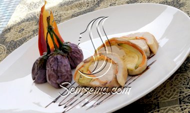 لفائف الدجاج بالخضراوات والجبن