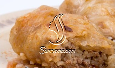 الملفوف المحشي باللحم والأرز على الطريقة الروسية