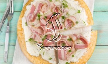 فطائر اللبنة والحبش المدخن