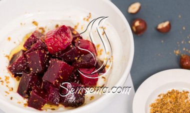 سلطة الشمندر المشوي مع البندق