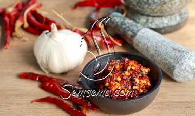 معجون الفلفل الحار بالثوم