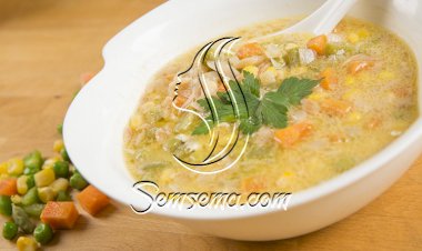 شوربة لسان العصفور بالخضار بالفيديو