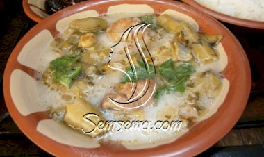 الفول الأخضر باللحم واللبن