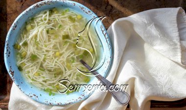 شوربة شعيرية بالبصل