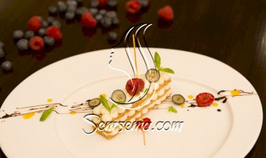 ميلفيه بالكاسترد على طريقة المطاعم بالفيديو