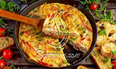 عجة مشوية بالطماطم والأعشاب للفطور