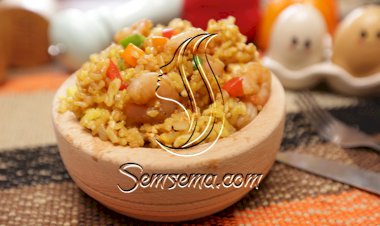 الأرز المقلي بالروبيان بالفيديو