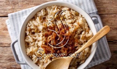 مجدرة بالأرز