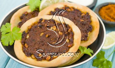 فطائر اللحم المفروم