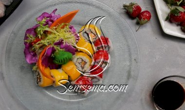 سوشي الفواكة بالفيديو